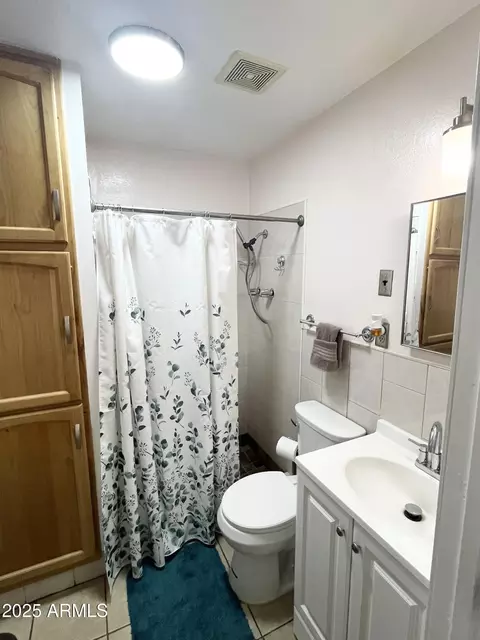 Bath - 827 E 11th St, Douglas, AZ 85607 photo 3 of 4
