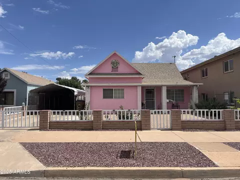 827 E 11th St, Douglas, AZ 85607