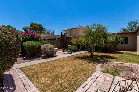 Exterior - 2160 E Minton Dr, Tempe, AZ 85282 photo 6 of 15