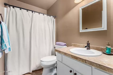 Bath - 2160 E Minton Dr, Tempe, AZ 85282 photo 2 of 2