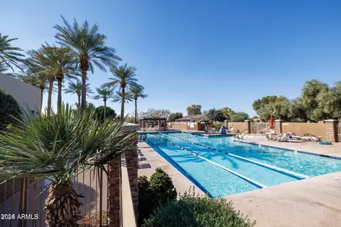 Exterior - 4335 E Walnut Rd, Gilbert, AZ 85298 photo 9 of 10
