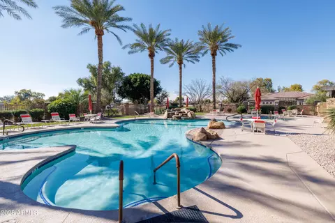 Exterior - 4335 E Walnut Rd, Gilbert, AZ 85298 photo 2 of 10