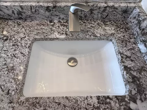 Bath - 4335 E Walnut Rd, Gilbert, AZ 85298 photo 2 of 4