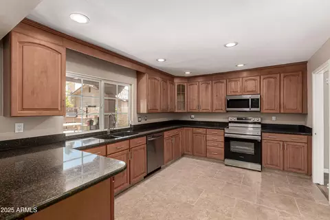 961 E Lamplighter Ln, Tempe, AZ 85283 photo 13