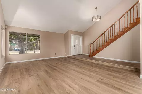 961 E Lamplighter Ln, Tempe, AZ 85283 photo 7