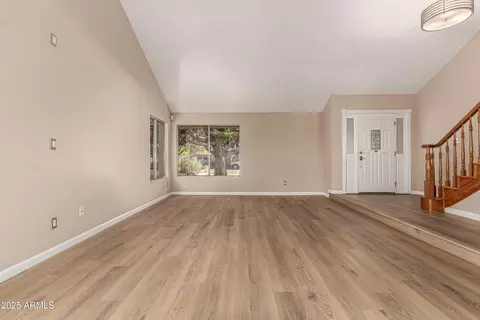 961 E Lamplighter Ln, Tempe, AZ 85283 photo 6