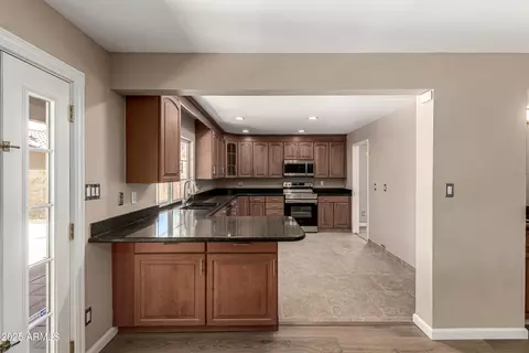 961 E Lamplighter Ln, Tempe, AZ 85283 photo 12