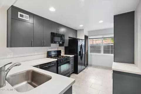 3641 N 15th Ave, Phoenix, AZ 85015
