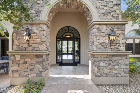 321 W Tam Oshanter Dr, Phoenix, AZ 85023