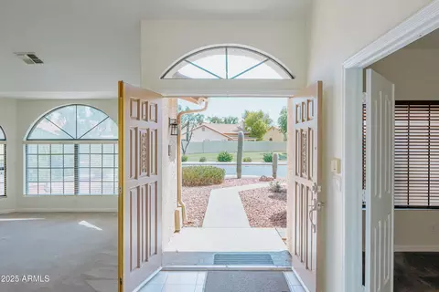 Entry Way - 514 E Stonebridge Dr, Gilbert, AZ 85234 photo 1 of 7