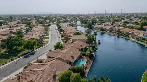 View/Area - 514 E Stonebridge Dr, Gilbert, AZ 85234 photo 15 of 16