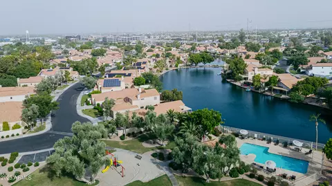 View/Area - 514 E Stonebridge Dr, Gilbert, AZ 85234 photo 7 of 16