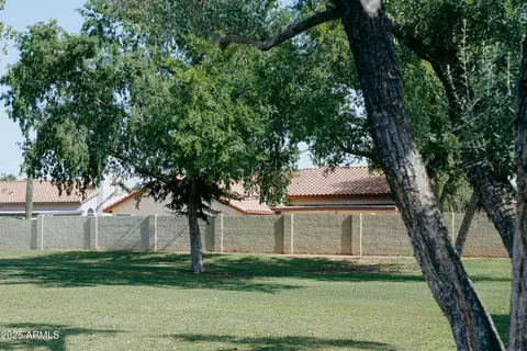 Exterior - 514 E Stonebridge Dr, Gilbert, AZ 85234 photo 6 of 6