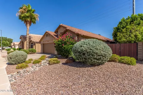 Exterior - 2001 E Renee Dr, Phoenix, AZ 85024 photo 2 of 3