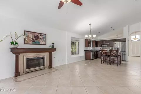 Living - 2001 E Renee Dr, Phoenix, AZ 85024 photo 7 of 7