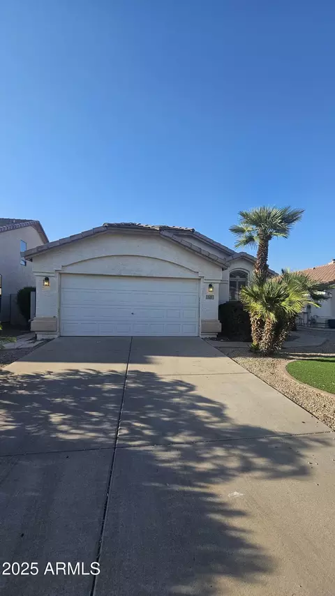 520 E Kyle Ct, Gilbert, AZ 85296