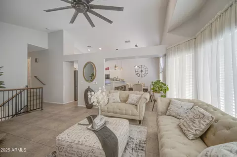 Living - 538 N Cobblestone St, Gilbert, AZ 85234 photo 2 of 7