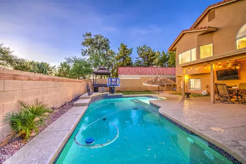 Exterior - 538 N Cobblestone St, Gilbert, AZ 85234 photo 16 of 20
