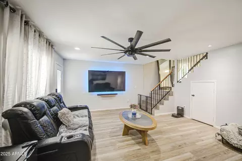 Living - 538 N Cobblestone St, Gilbert, AZ 85234 photo 6 of 7