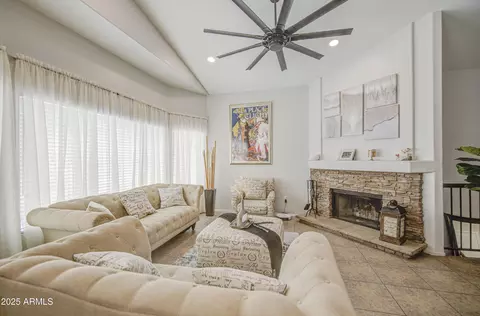 Living - 538 N Cobblestone St, Gilbert, AZ 85234 photo 4 of 7