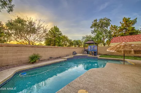 Exterior - 538 N Cobblestone St, Gilbert, AZ 85234 photo 14 of 20