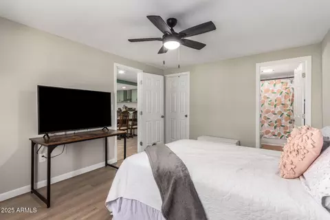 1815 Encinas Ln, Phoenix, AZ 85040 photo 14