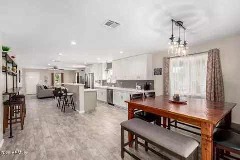 2545 N 15th St, Phoenix, AZ 85006