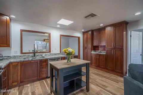 Kitchen - 3331 W Libby St, Phoenix, AZ 85053 photo 2 of 3