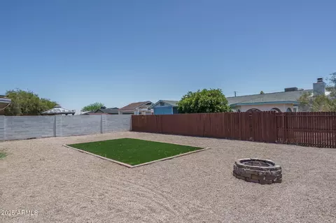 Exterior - 3331 W Libby St, Phoenix, AZ 85053 photo 4 of 7