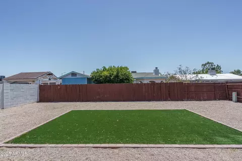 Exterior - 3331 W Libby St, Phoenix, AZ 85053 photo 3 of 7