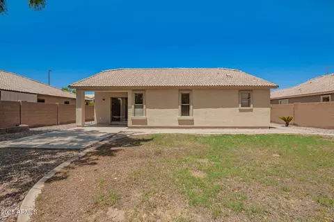 Exterior - 3337 E Warbler Rd, Gilbert, AZ 85297 photo 4 of 5