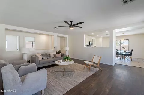 1106 E Pedro Rd, Phoenix, AZ 85042