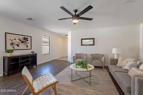 1106 E Pedro Rd, Phoenix, AZ 85042 photo 8