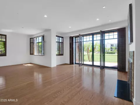 Living - 2 Biltmore Est #115, Phoenix, AZ 85016 photo 5 of 13