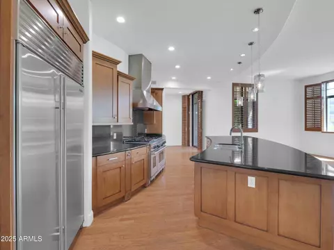 Kitchen - 2 Biltmore Est #115, Phoenix, AZ 85016 photo 4 of 6