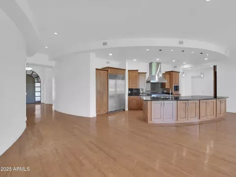 Living - 2 Biltmore Est #115, Phoenix, AZ 85016 photo 3 of 13
