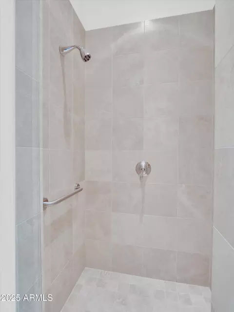 Bath - 2 Biltmore Est #115, Phoenix, AZ 85016 photo 8 of 8