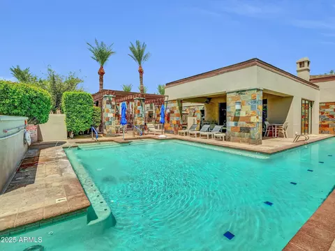Exterior - 2 Biltmore Est #115, Phoenix, AZ 85016 photo 16 of 19