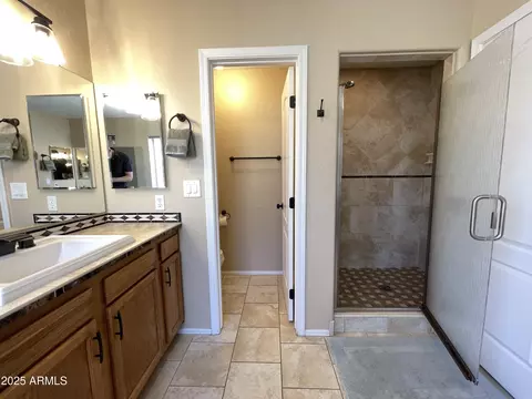 Bath - 2205 E Granite View Dr, Phoenix, AZ 85048 photo 5 of 6