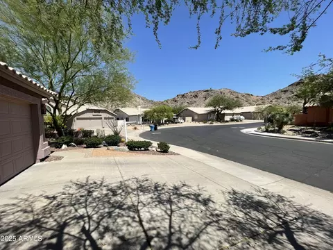 Exterior - 2205 E Granite View Dr, Phoenix, AZ 85048 photo 5 of 8
