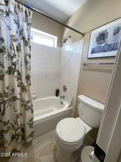 Bath - 2205 E Granite View Dr, Phoenix, AZ 85048 photo 3 of 6
