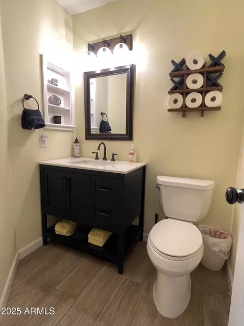 Bath - 2205 E Granite View Dr, Phoenix, AZ 85048 photo 1 of 6