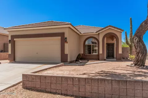 Exterior - 4701 E Prickly Pear Trl, Phoenix, AZ 85050 photo 2 of 6