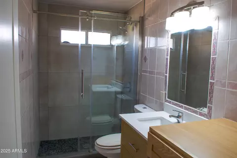2007 N 67th Dr, Phoenix, AZ 85035 photo 3