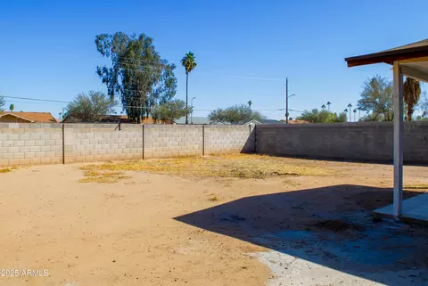 2007 N 67th Dr, Phoenix, AZ 85035 photo 7