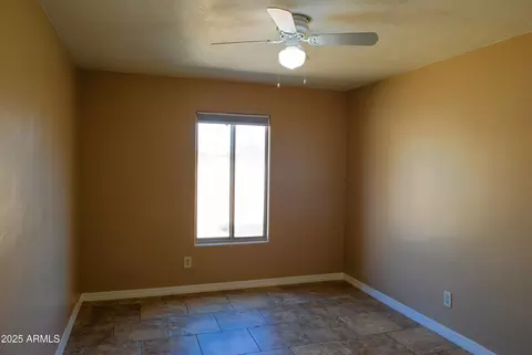 2007 N 67th Dr, Phoenix, AZ 85035 photo 5