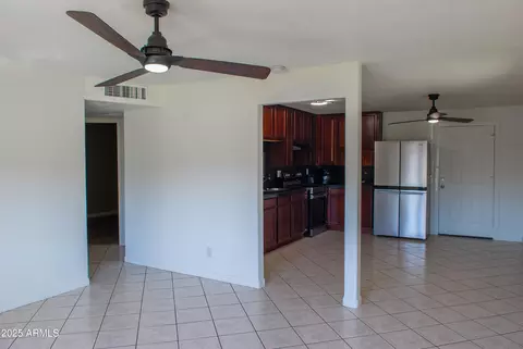 2007 N 67th Dr, Phoenix, AZ 85035 photo 9