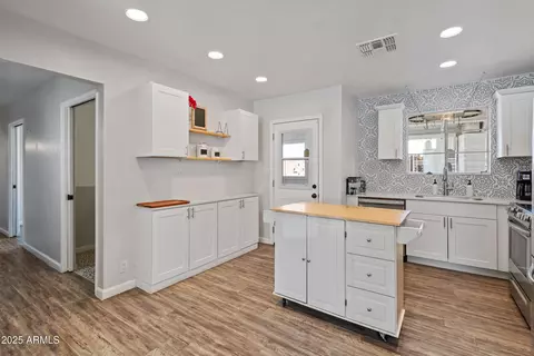Kitchen - 4536 N 18th Dr, Phoenix, AZ 85015 photo 3 of 3
