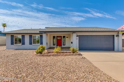 847 E Paradise Ln E, Phoenix, AZ 85022