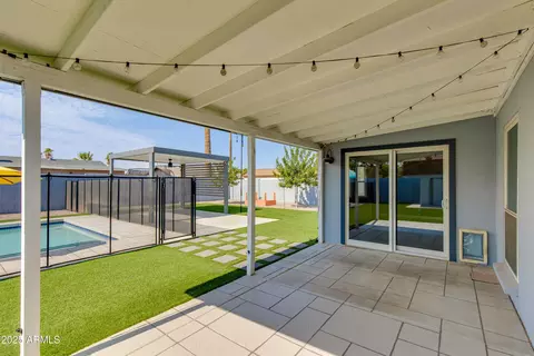 847 E Paradise Ln E, Phoenix, AZ 85022 photo 17